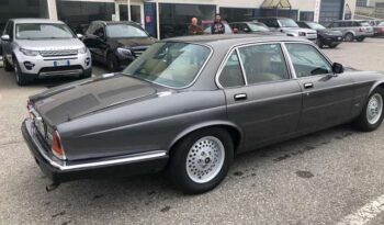 Jaguar XJ – 404134171 pieno