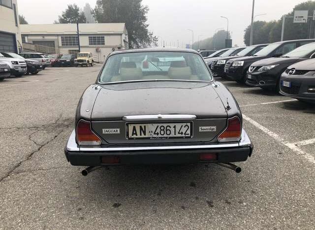 Jaguar XJ – 404134171 pieno