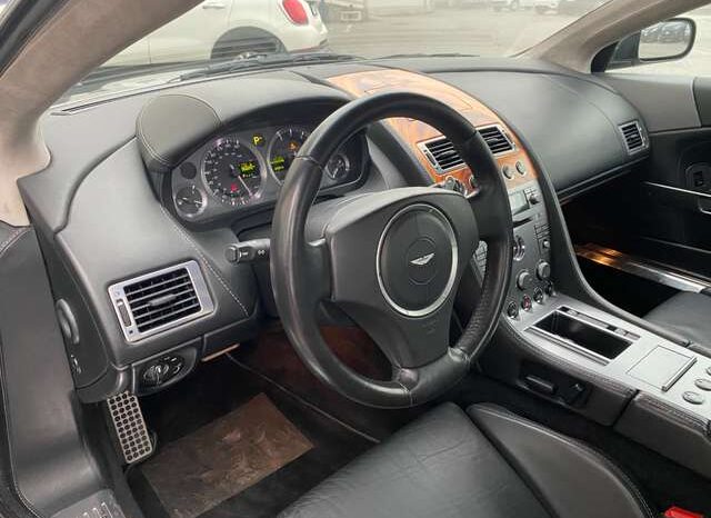 Aston Martin DB9 – 409075568 pieno