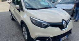 Renault Captur – 421660398