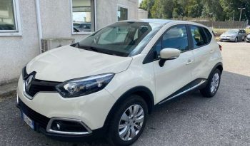 Renault Captur – 421660398 pieno