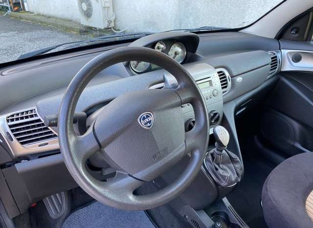 Lancia Ypsilon – 424664167 pieno